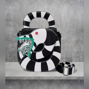 💚Beetlejuice Sandworm Loungefly🖤